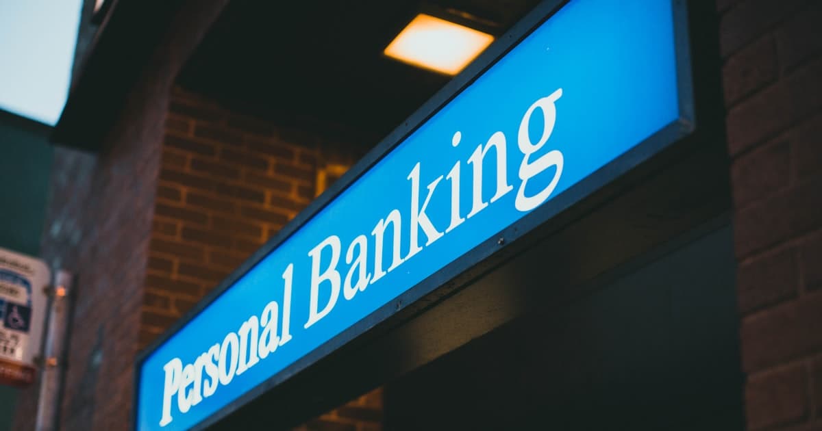 IBPS Clerk vs SBI Clerk - Which Should You Target?